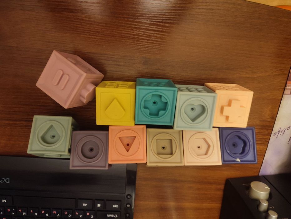 Кубики детские с цифрами и формами