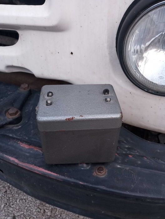 Металлическая шкатулка