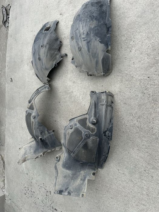 Bmw G20 G21 предни под калник калници ляв десен