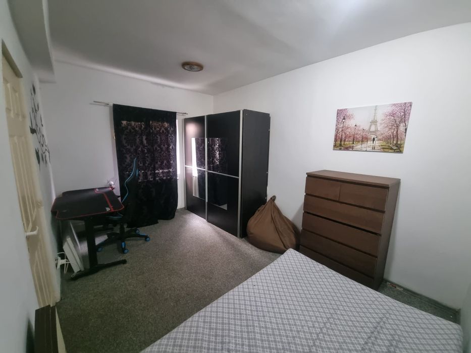 Mini-apartament de închiriat Zona Auchan Titan,  Ozana