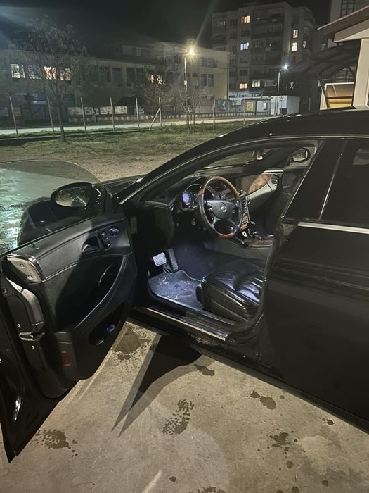 Продавам Mercedes cls 320