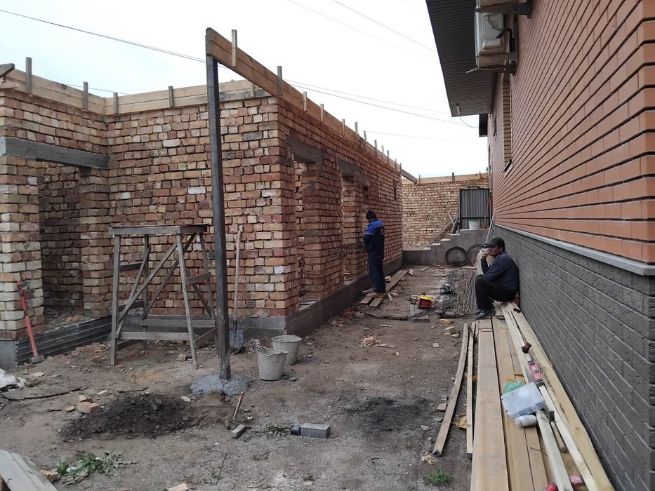 Бригада строител, работа, узбек