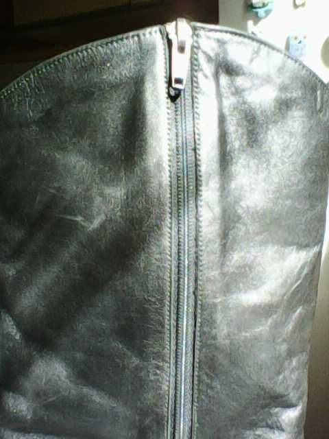 Продавам елегантни дамски кожени ботуши саламандър