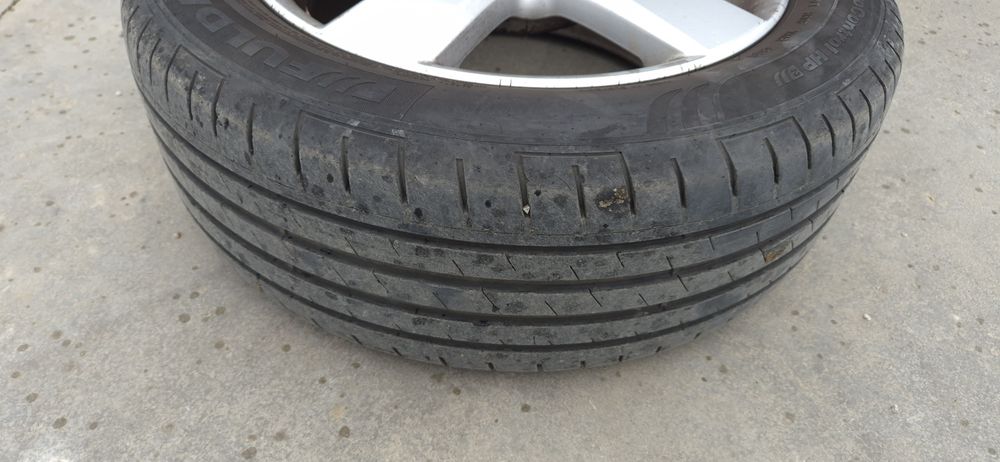 Jante de aluminiu cu anvelope de vara in stare foarte buna