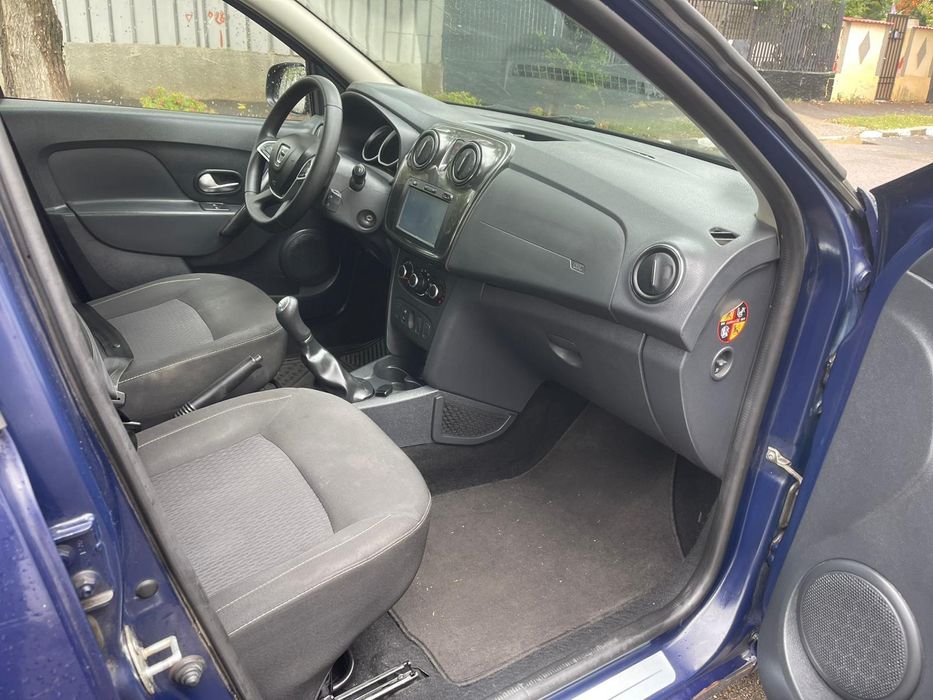 Vând Dacia Sandero an fab 2017