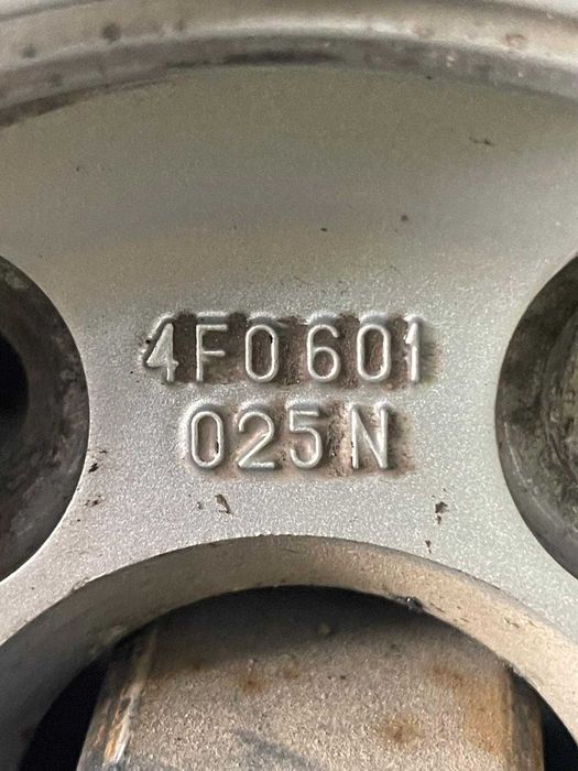 Jante aliaj Audi R16 cu anvelope de vara 205 60 R16 7Jx16H2 ET35