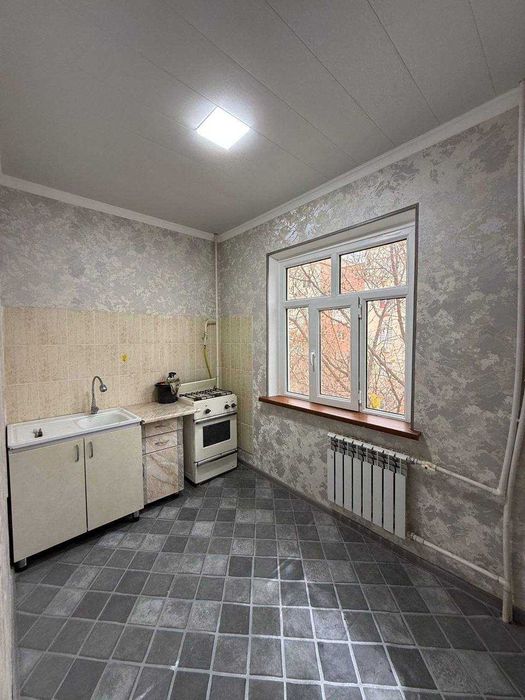 Продается квартира в Яшнабадском районе Авиасозлар-2, 1-ком 3-этаж42м2