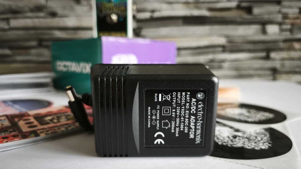 Pedala efect chitara Electro Harmonix Octavis - Garantie