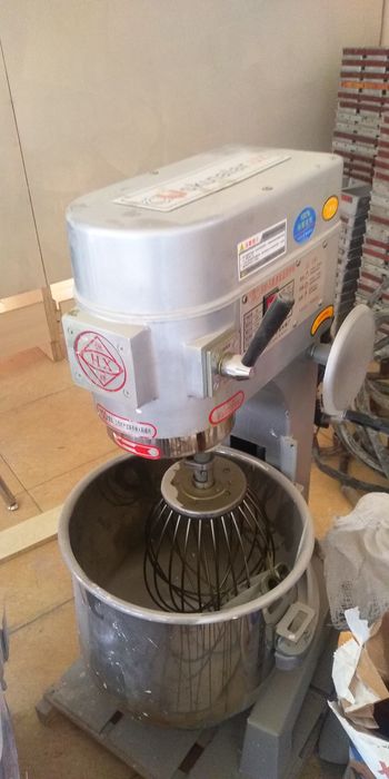 Пекарний аппаратлари комплект сотилади