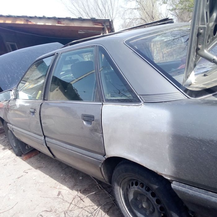 Продам Ауди 100 срочно