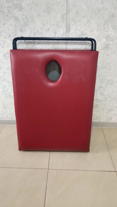 Продам кушетку для массажа