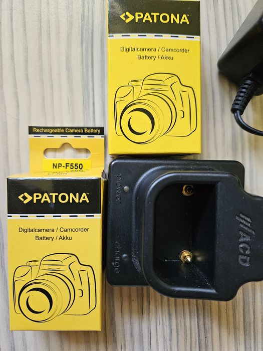 Baterii NP F550 2 x Patona + charger