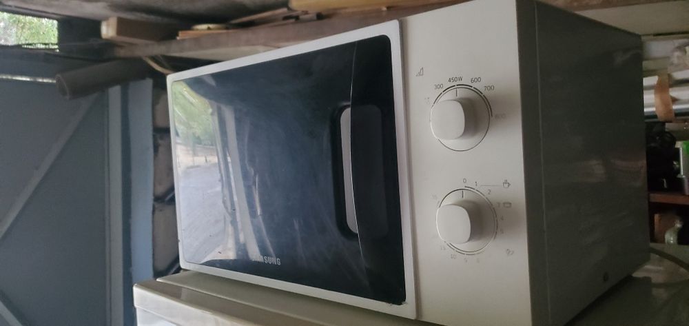 Продаётся микраволновая печь