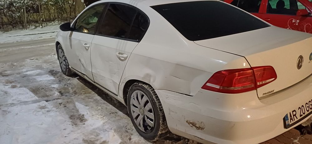 Vand Vw Passat B7 usor avariat