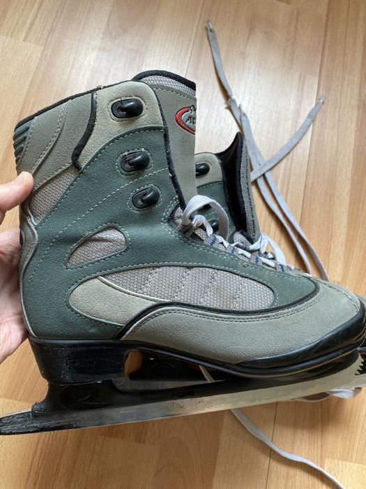 Фигурные коньки 39-40 размер
