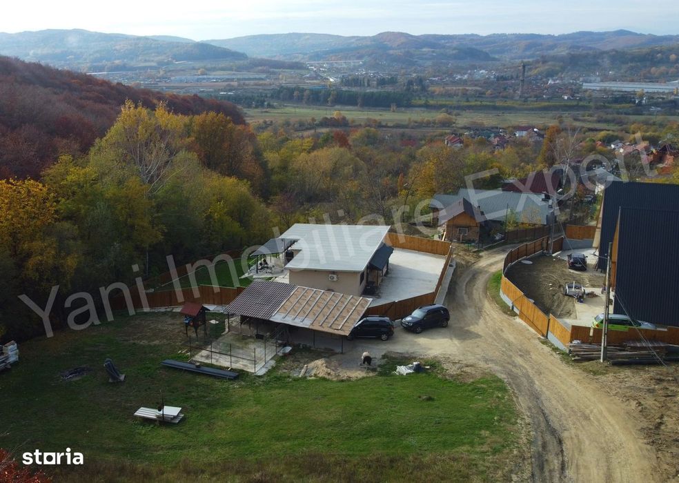 Casă de vânzare în Curtea de Argeș, strada Anghelești.
