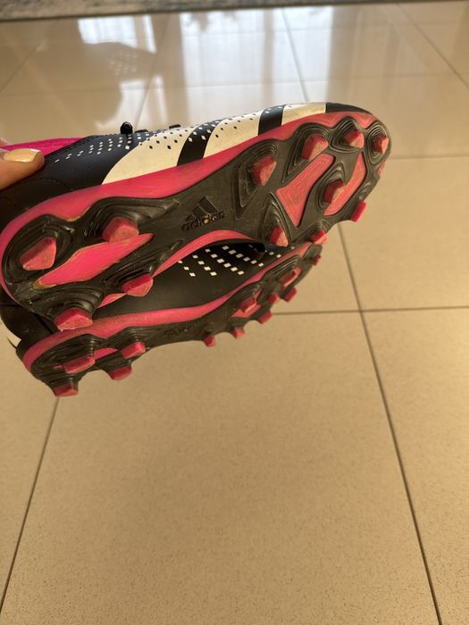 Adidas predator - бутонки за футбол