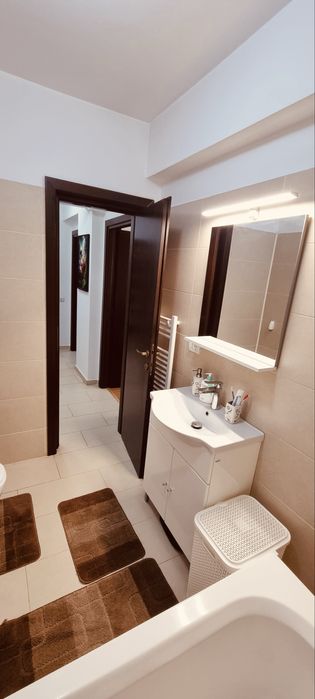 Inchiriez apartament 2 camere, foarte spatios cu loc de parcare in Fundeni( Dobroesti)