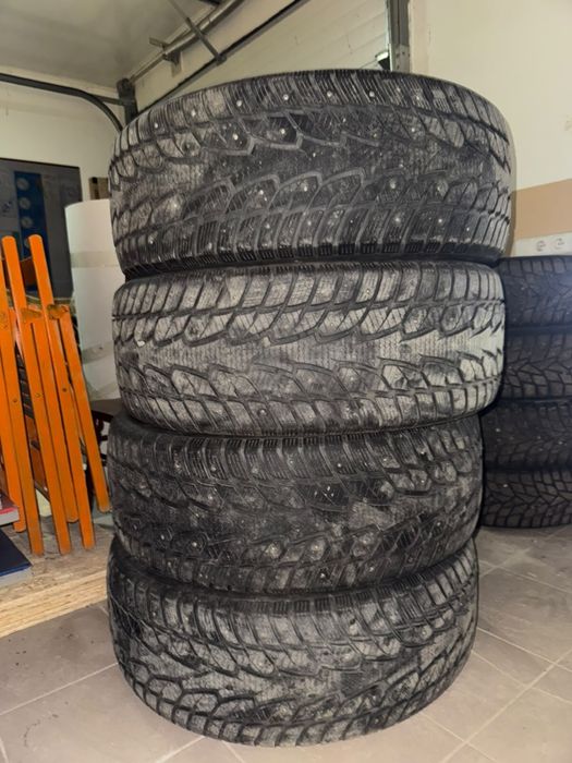 Зимние шины 285/45R/22
