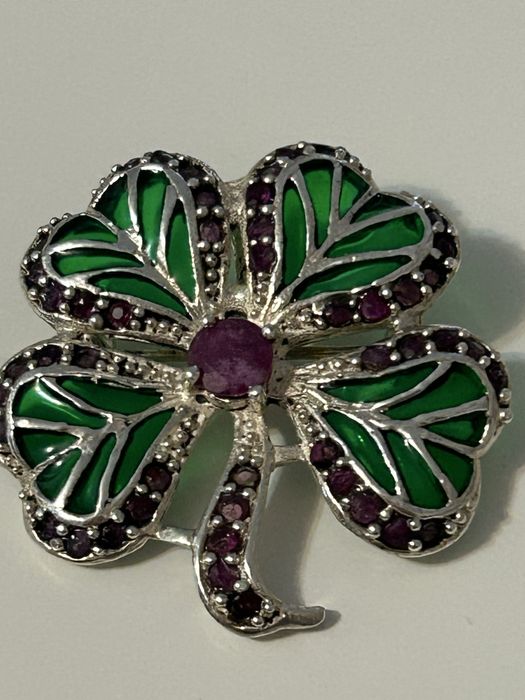 Изящен сребърен медальон/ брошка с естествени рубини и емайл