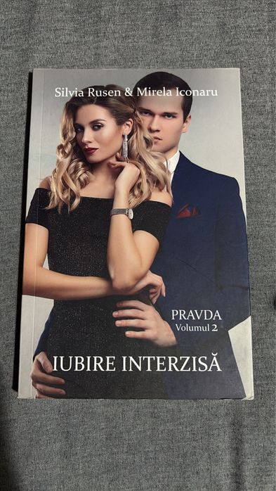 Vand carti in stare buna