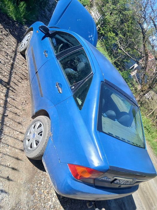 Vind ford focus 1.8 benzina