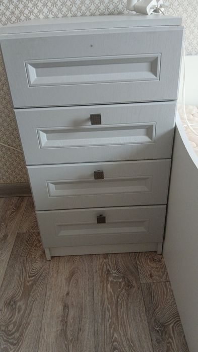 Тумба продам за 5000тенге