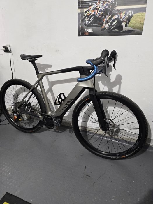 Карбонов Canyon grail cf7 etap електрически гравел велосипед