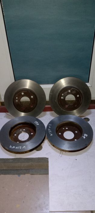 Тормозные диски Мерседес 210