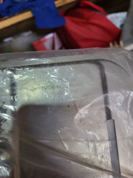 Продам запчасти на BMW