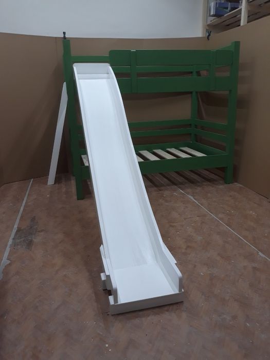 TRANSPORT GRATUIT.Pat etajat-supraetajat cu tobogan.Cod 4001