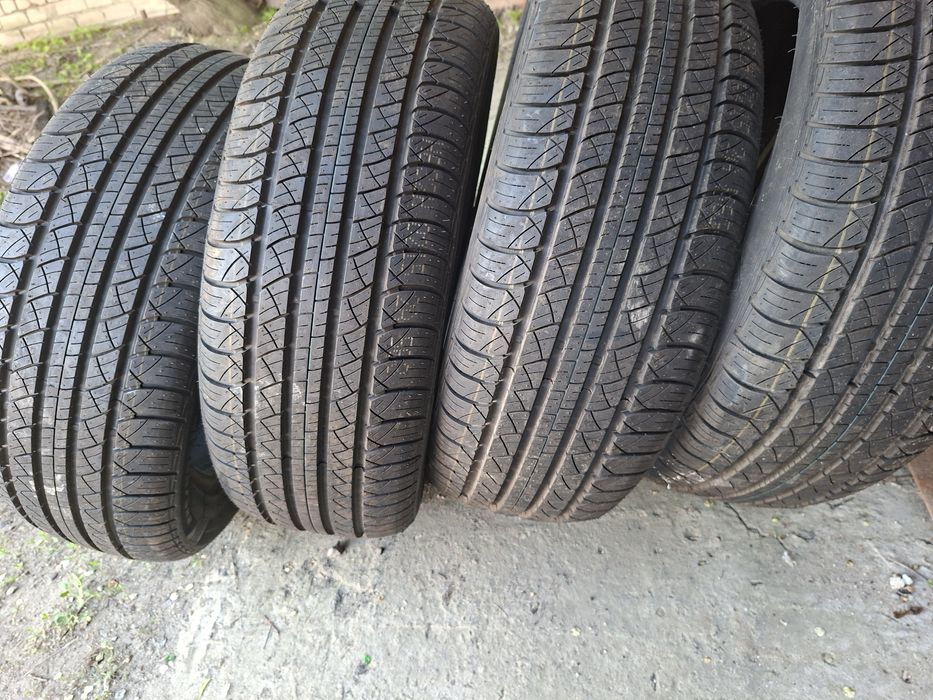 Продам шины 225/55/18 Китай