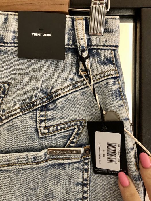 Blugi Dsquared noi cu eticheta