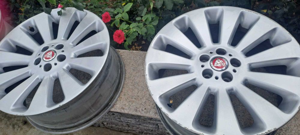 Продавам лети джанти за Jaguar Xf2.2 2013 година.