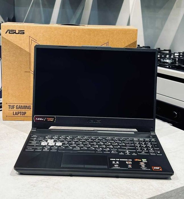 Asus TUF A15 FA506N  AMD R7 170/16/512/RTX3050