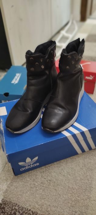 Дамски боти до глезена