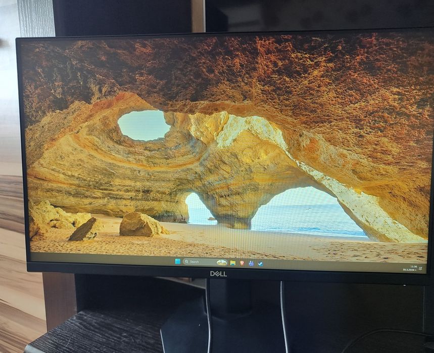 23.8 инча монитор Dell S2421HGF