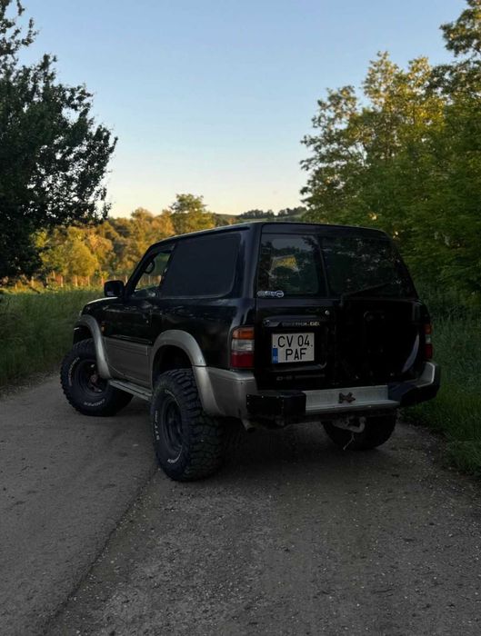 Vand Nissan Patrol Y61 2.8 Autoutilitara