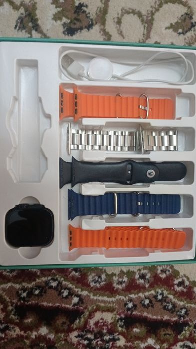 Smart watch yangi turibdi uncha koʻp ishlatilmagan 5ta remishogi bor