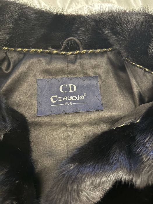 Продаётся норковая шуба!