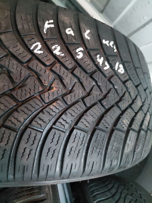 225/45/18"Falken 2бр.гуми