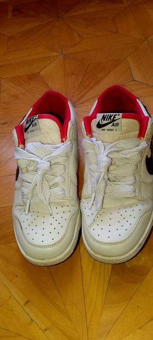 Кроссовки Nike air.