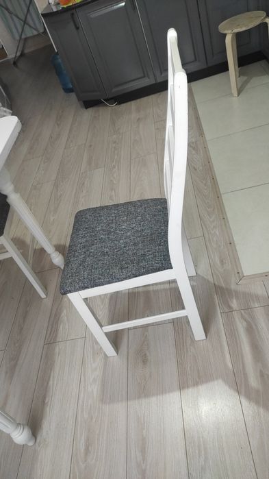 Кухонный стол со стульями!