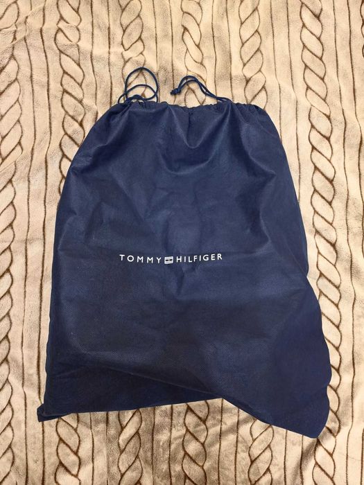 Tommy Hilfiger Чанта