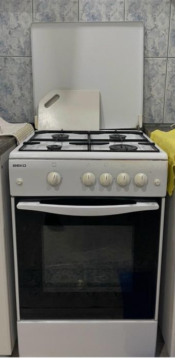 Продам газ плиту