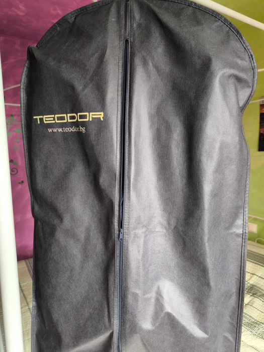 Мъжки костюм на Теодор