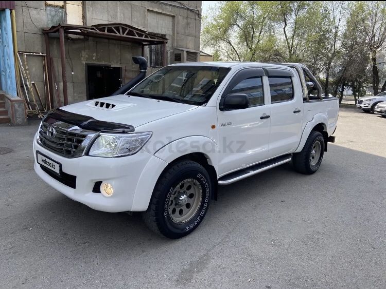 Тайота Хайлюкс