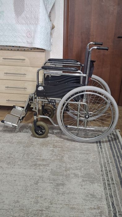 Инвалидная коляска