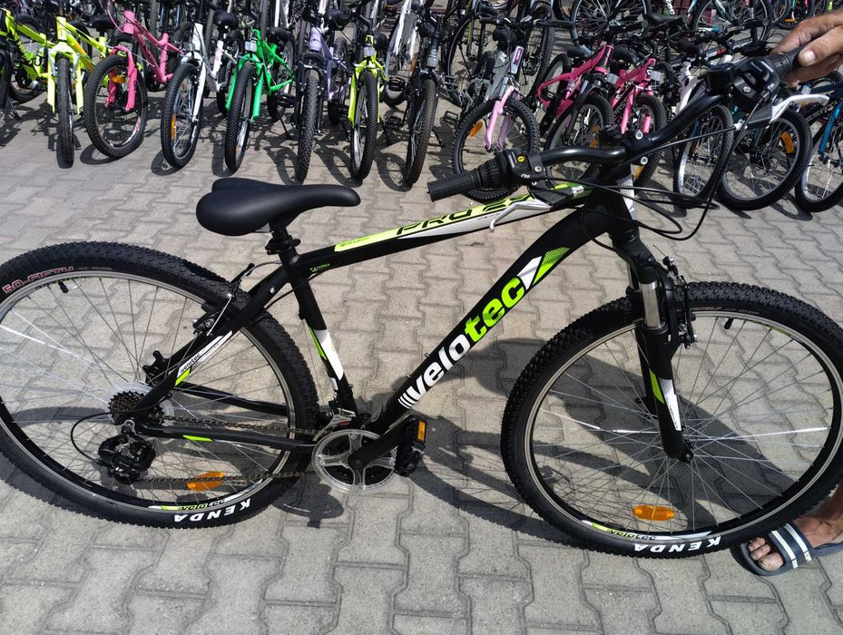 SPRINT Алуминиев велосипед 29" Velotec PRO черен/зелен