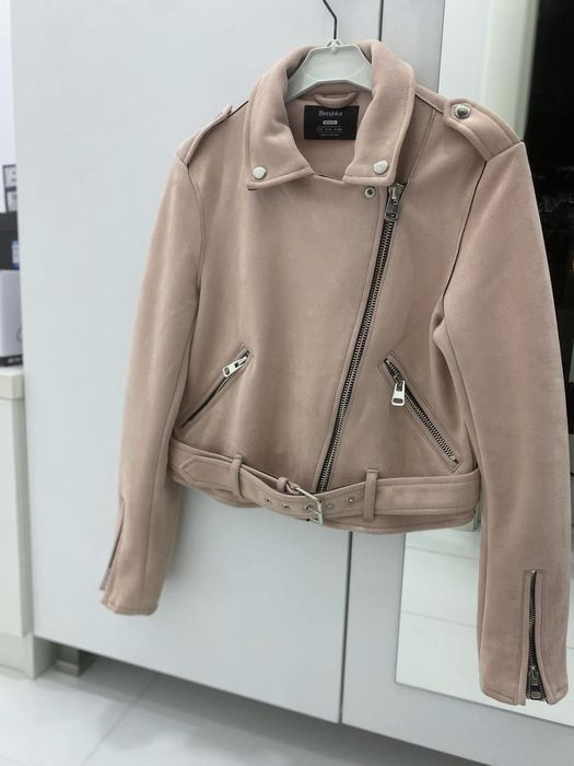 Дамско яке bershka